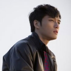 트라이앵글-김재중2.jpg