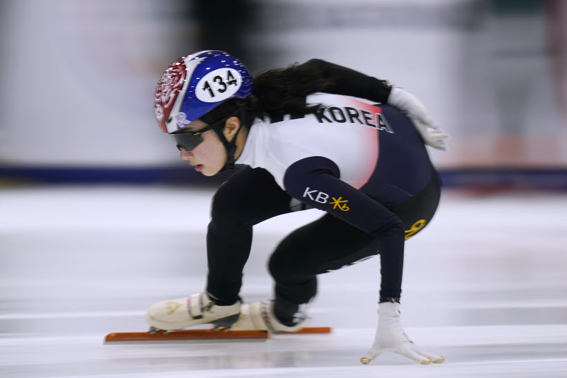 Seohyun High School Kim Gil-ri, short track World Cup 2nd relay ‘2 gold medals’