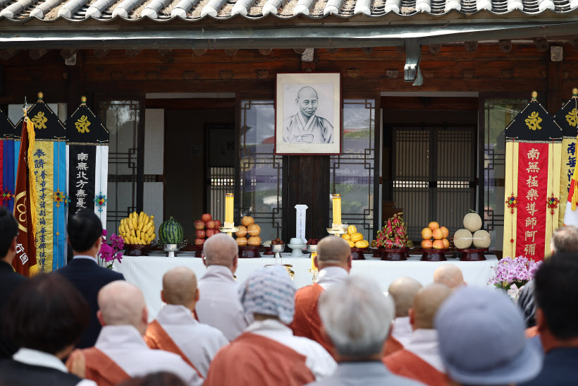 '입적 80주기' 만해의 심우장에서