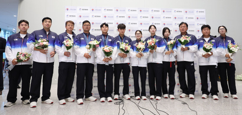 한국 양궁 대표팀, 새역사 쓰고 금의환향