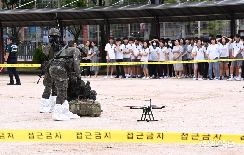 영일중학교 테러 대피훈련 (9)