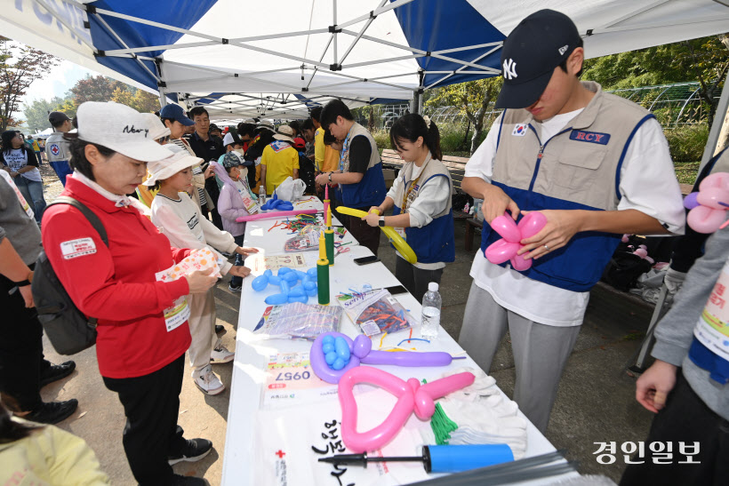 제22회 1m1원 자선걷기대회 (29)