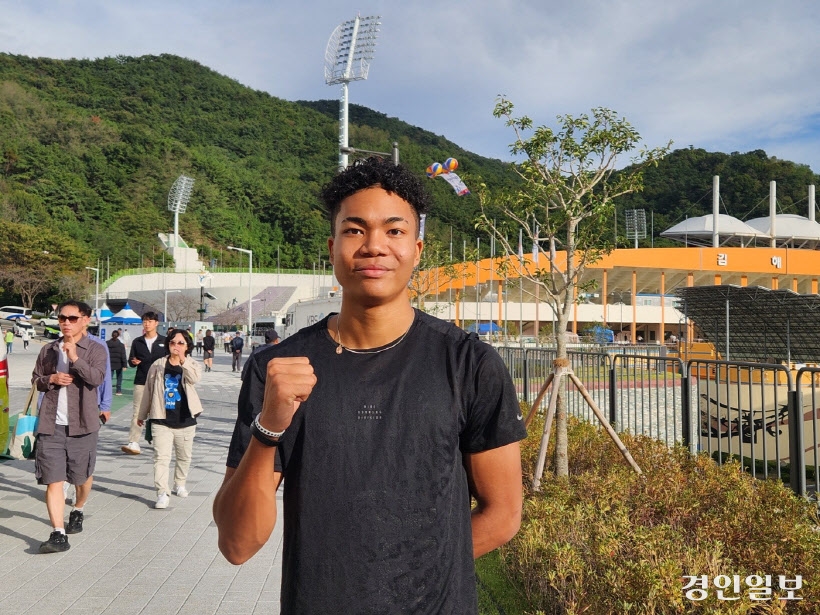 남자 고등부 100m 金 나마디 조엘진