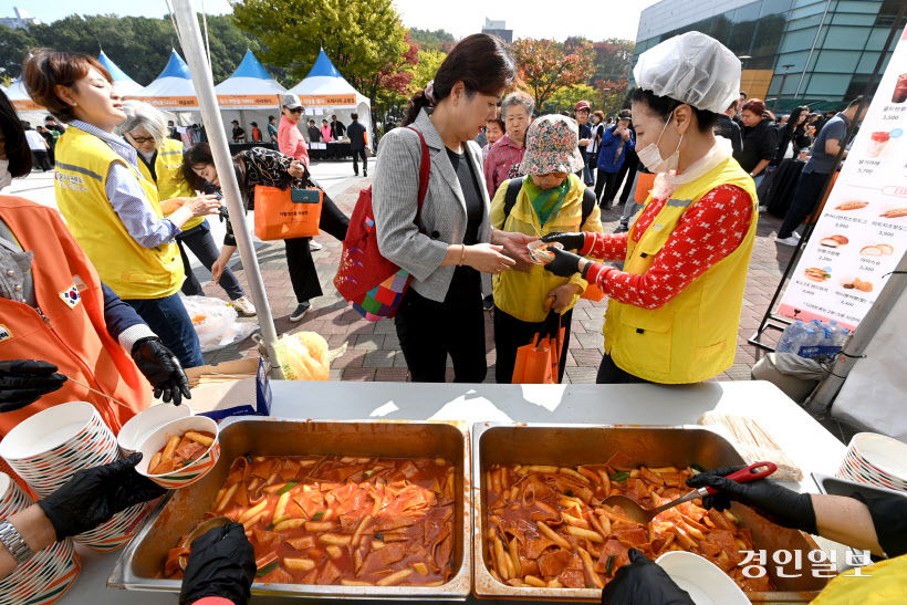 찾아가는 사랑의 밥차 (1)