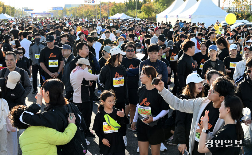 [포토] 평택항 마라톤대회 힘찬 출발25