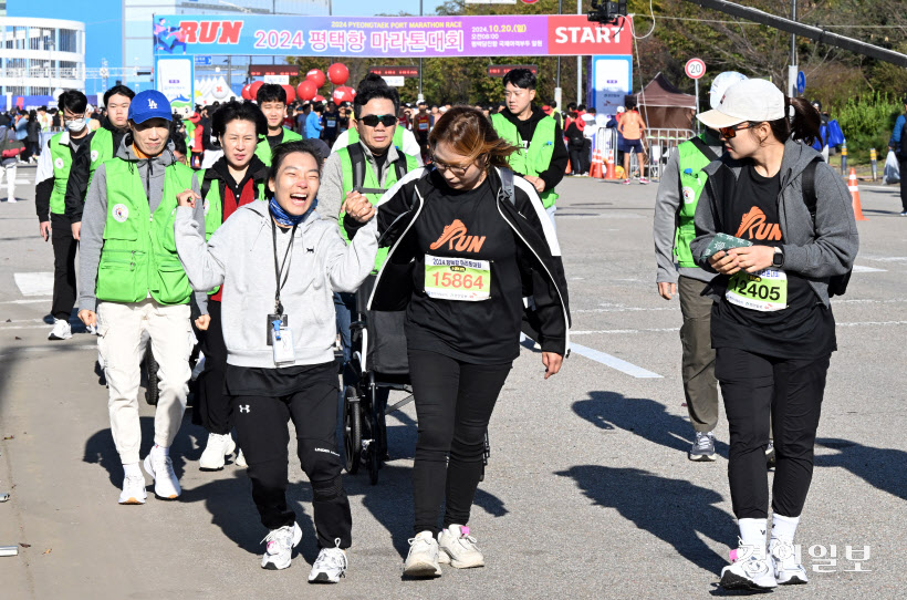 [포토] 평택항 마라톤대회 힘찬 출발25