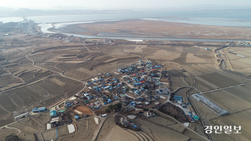 민간사업자 협약 위반 등으로 개발사업이 장기간 표류했던 평택 현덕지구 전경. /경인일보DB