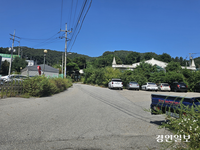 한국법무보호복지공단이 갱생시설 건립을 추진하는 곤지암읍 수양리 마을입구. 광주/이종우기자 ljw@kyeongin.com