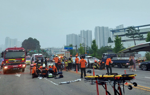 안산 교차로서 교통사고로 '5명 사망'… 인력업체 승합차 운전자 구속